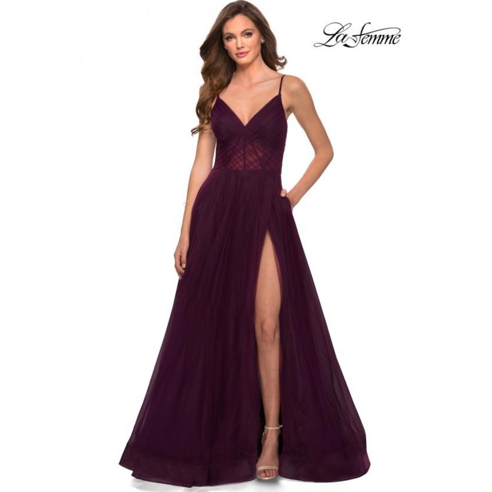 La Femme 29076 Dark Berry Tulle V-Neck A-Line Prom Formal Gown Size 16